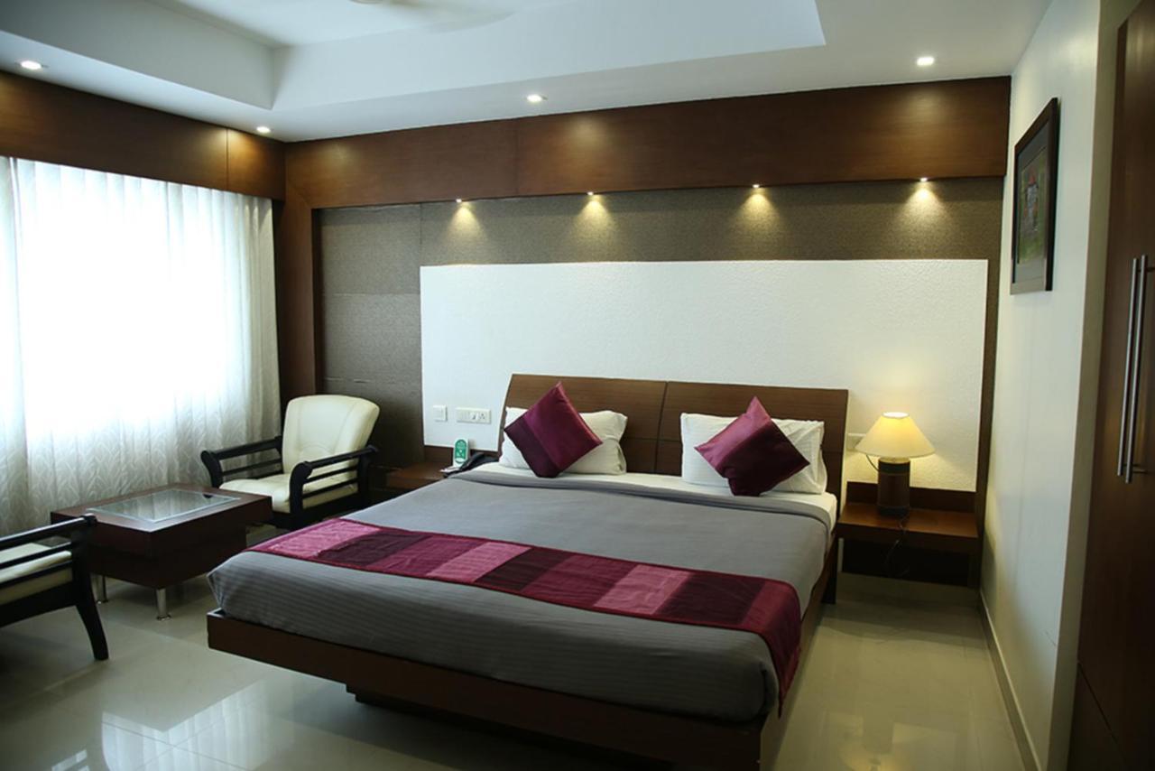 Royal Omars Hotell Kannur Exteriör bild