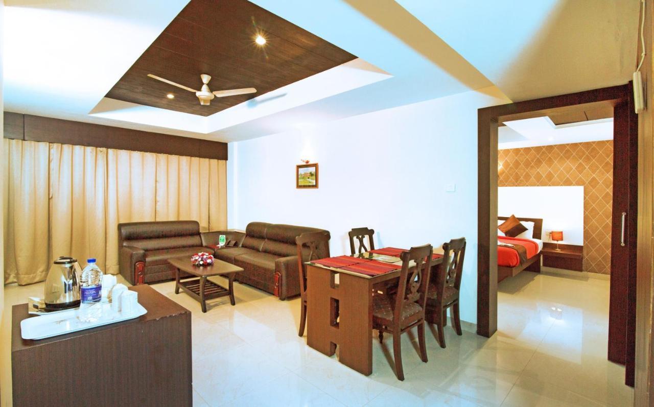 Royal Omars Hotell Kannur Exteriör bild