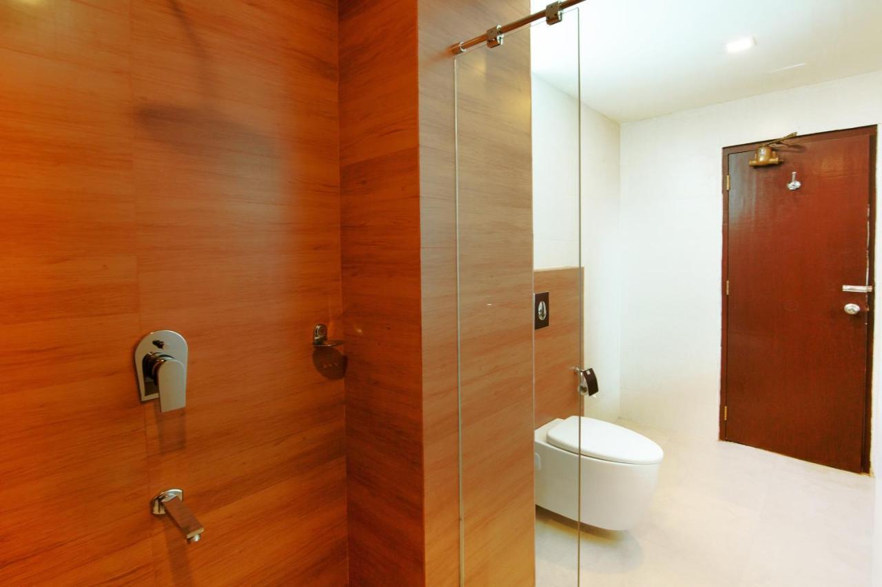 Royal Omars Hotell Kannur Exteriör bild